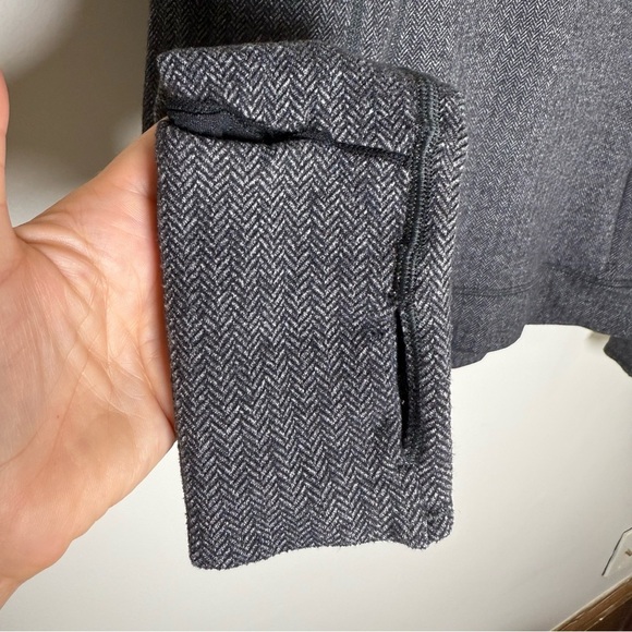 Lululemon Think Fast Herringbone Long Sleeve Workout Top Shirt 4 - Picture 2 of 8